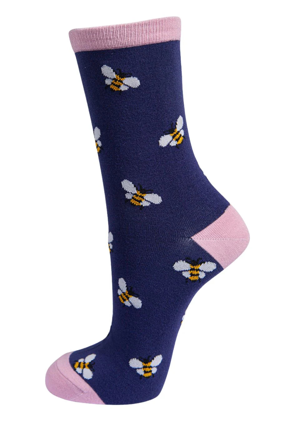 Women’s navy bamboo socks with bee pattern and pink cuff and toe